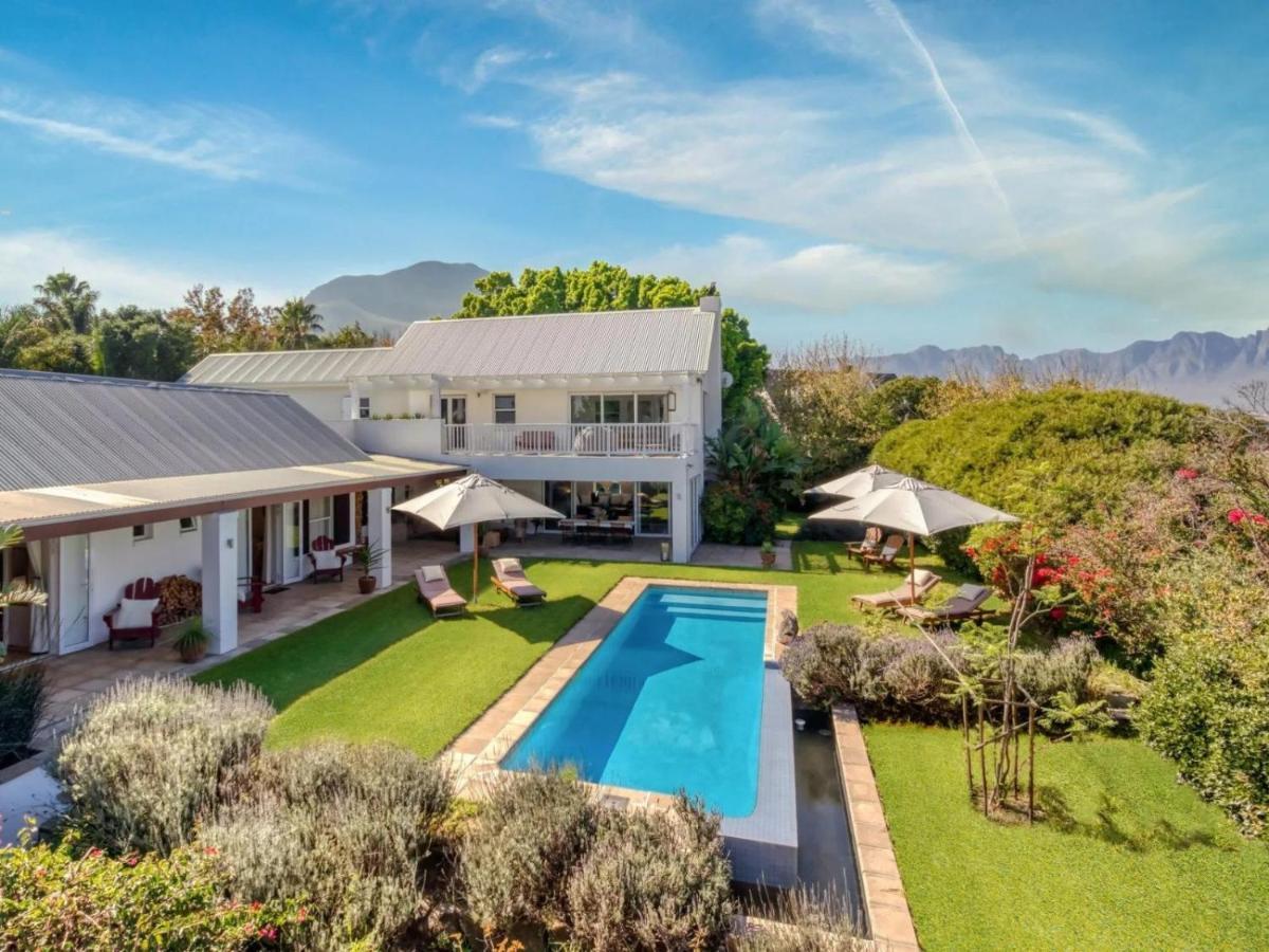 Explorer Guesthouse Somerset West Exteriör bild