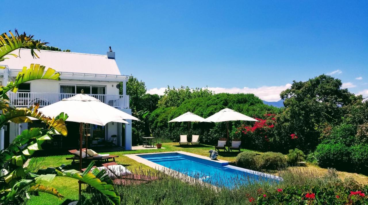 Explorer Guesthouse Somerset West Exteriör bild